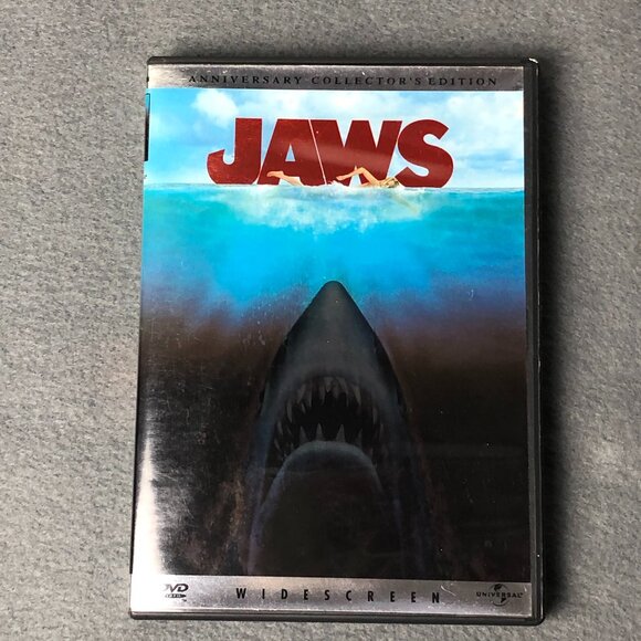 Jaws (Widescreen Anniversary Collector's Edition) DVD with Special Features - Picture 1 of 6
